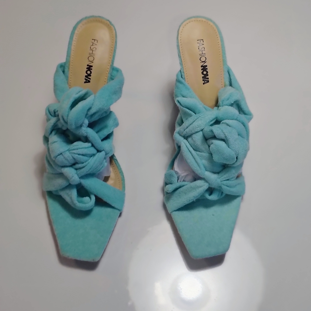 NWNB Fashion Nova Turquoise Knot-Detail Heeled Sandals Size 11M - Picture 9 of 11